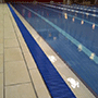 grille de débordement bleue pour piscine